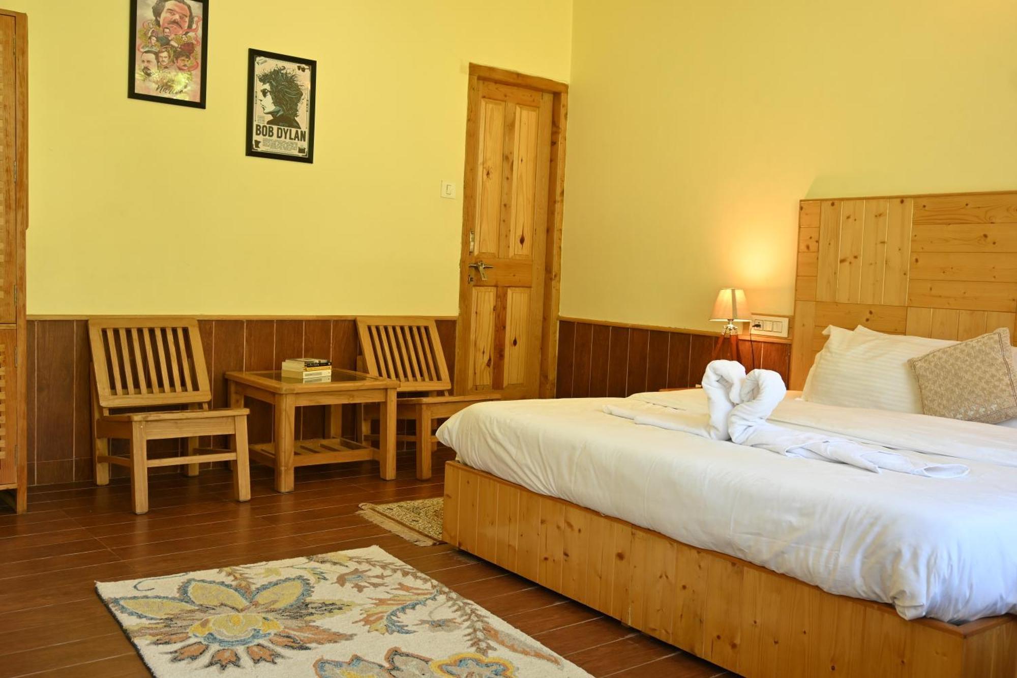 Cascade Mountain Retreat Manali Bed and Breakfast Εξωτερικό φωτογραφία