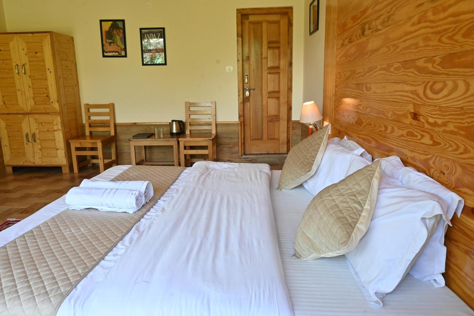 Cascade Mountain Retreat Manali Bed and Breakfast Εξωτερικό φωτογραφία